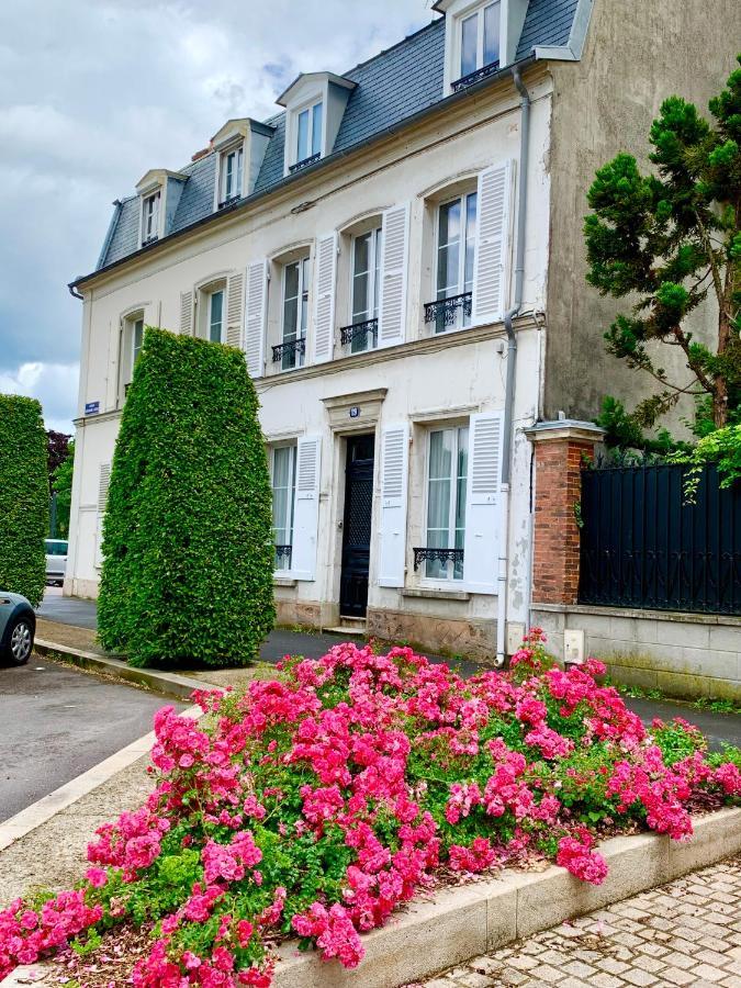 Les Remparts De Joussaume Latour Lägenhet Château-Thierry Exteriör bild